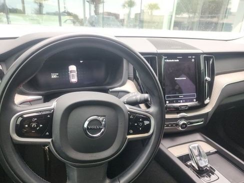 Used 2022 Volvo XC60 B6 Inscription w/ Advanced Package image 9