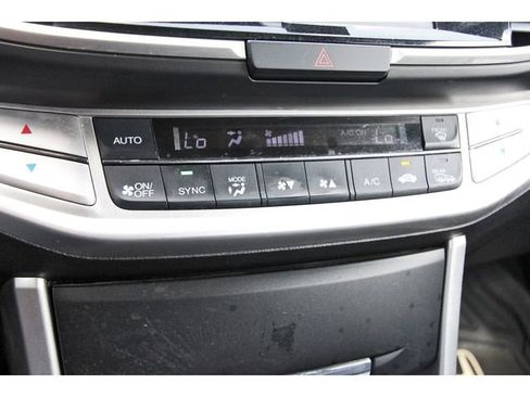 Used 2015 Honda Accord EX-L image 25