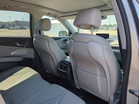 Used 2019 Acura RDX w/ Technology Package AWD/4WD image 18