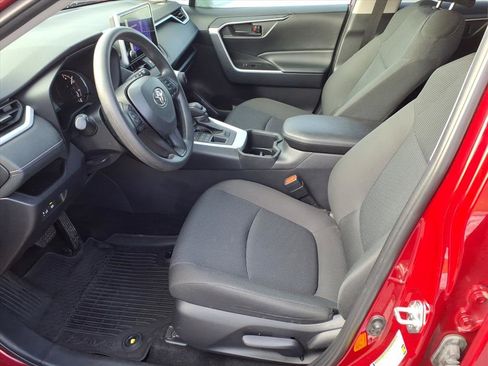 Used 2024 Toyota RAV4 LE image 5