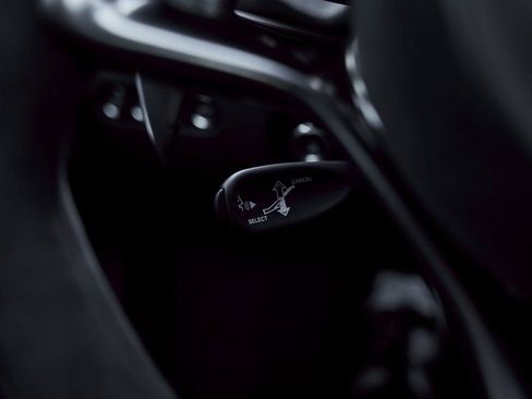 Used 2023 McLaren Artura RWD image 54
