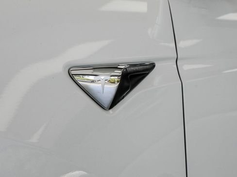 Used 2020 Tesla Model X AWD/4WD image 12
