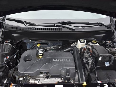 Used 2022 GMC Terrain SLE w/ Driver Convenience Package image 16