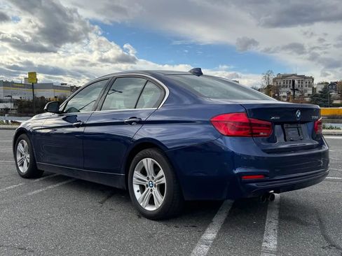 Used 2018 BMW 330i xDrive 330i xDrive Sedan 4D image 4