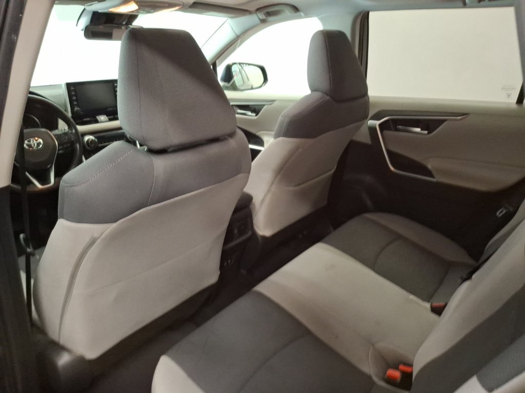 Used 2019 Toyota RAV4 XLE w/ Convenience Package AWD/4WD image 14