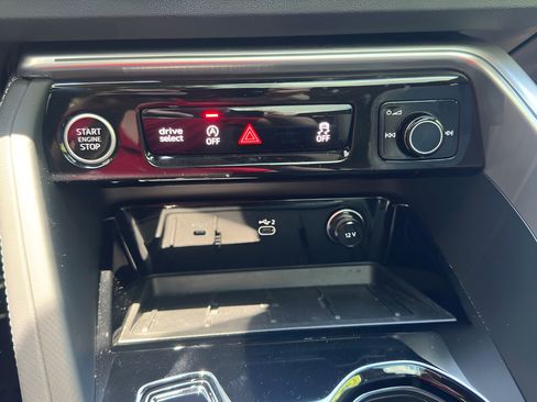 Certified 2025 Audi Q5 Premium Plus w/ Premium Plus AWD/4WD image 33