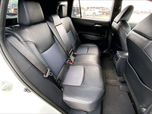 Used 2024 Toyota Corolla Cross AWD Hybrid w/ Convenience Package image 19