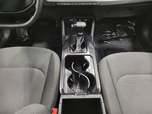 Used 2025 Kia K4 FWD image 17