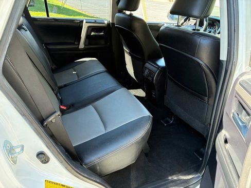 Used 2014 Toyota 4Runner SR5 Premium image 19