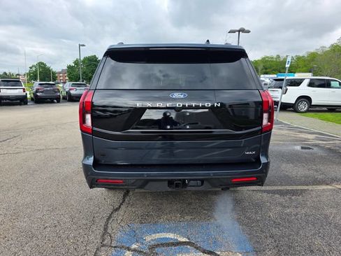 Used 2025 Ford Expedition Max XL AWD/4WD image 3