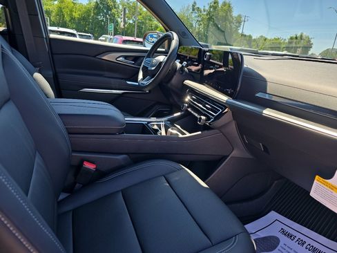 New 2026 Chevrolet Traverse LT w/ Enhanced Driving Package FWD image 15