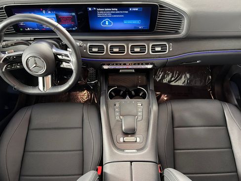 Used 2026 Mercedes-Benz GLS 450 4MATIC image 12