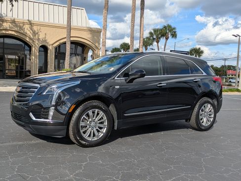 Used 2019 Cadillac XT5 Luxury image 2