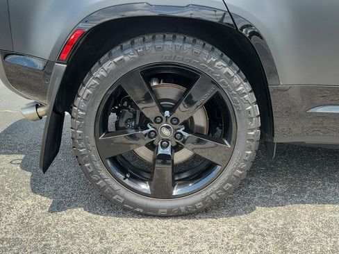 Used 2024 Land Rover Defender 110 Carpathian Edition AWD/4WD image 9