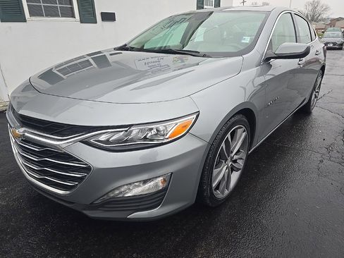 Used 2024 Chevrolet Malibu LT image 3