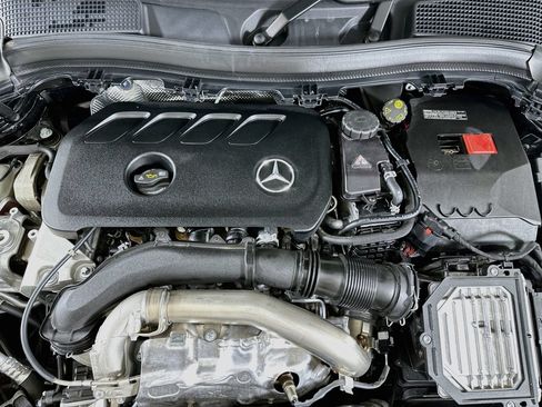 Certified 2025 Mercedes-Benz GLA 250 image 30