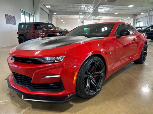 Used 2021 Chevrolet Camaro SS image 3