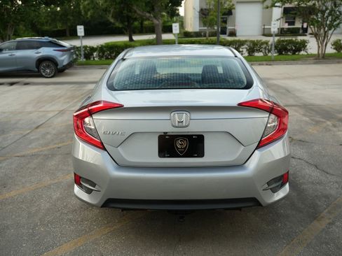Used 2018 Honda Civic LX image 11