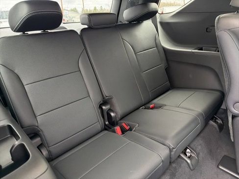 New 2026 Chevrolet Traverse LT image 24