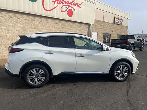 Used 2023 Nissan Murano SV image 8