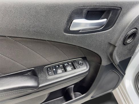 Used 2022 Dodge Charger R/T w/ Blacktop Package image 34