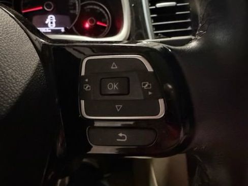 Used 2013 Volkswagen Beetle 2.5 FWD image 14