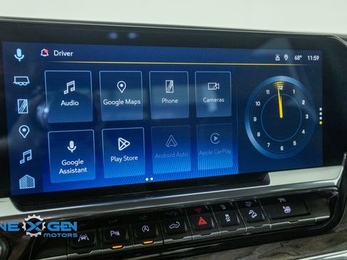 Used 2024 Chevrolet Silverado 1500 LTZ w/ LTZ Convenience Package II AWD/4WD image 18
