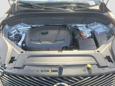 New 2026 Volvo XC90 T8 Ultra w/ Protection Package Premier AWD/4WD image 33