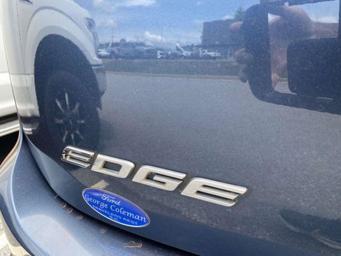 Used 2018 Ford Edge SE FWD image 11