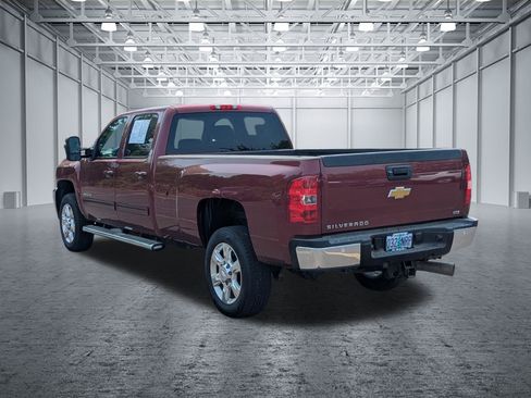 Used 2013 Chevrolet Silverado 2500 LTZ w/ LTZ Plus Package RWD image 3