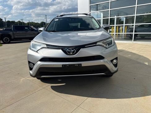 Used 2016 Toyota RAV4 XLE w/ Convenience Package AWD/4WD image 2