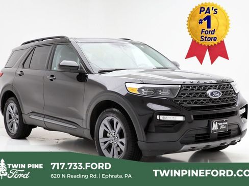 Used 2022 Ford Explorer XLT w/ Equipment Group 202A image 1