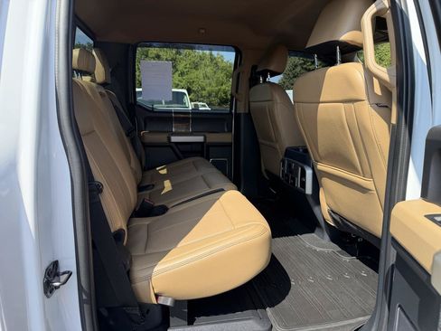 Used 2022 Ford F250 Lariat w/ Lariat Ultimate Package AWD/4WD image 10