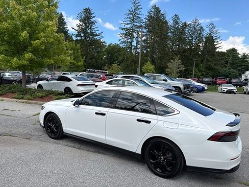 Used 2024 Honda Accord EX image 5
