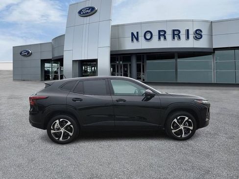 Used 2024 Chevrolet Trax RS w/ Driver Confidence Package FWD image 5