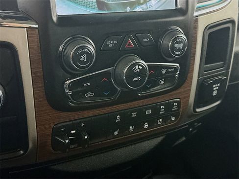Used 2017 RAM 2500 Laramie image 18