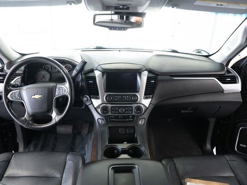 Used 2020 Chevrolet Tahoe LT w/ Luxury Package image 16