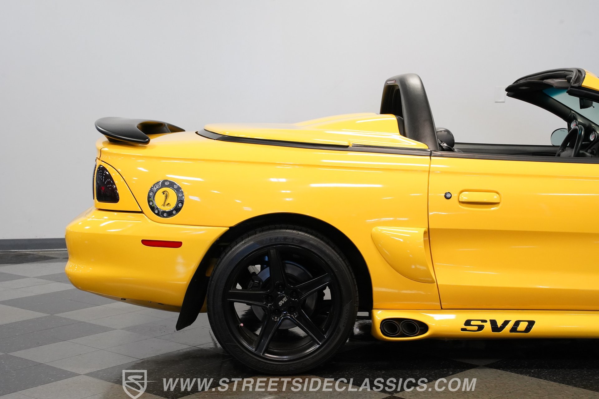 Used 1998 Ford Mustang Cobra RWD image 30