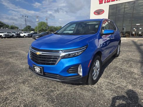 Used 2024 Chevrolet Equinox LT AWD/4WD image 3