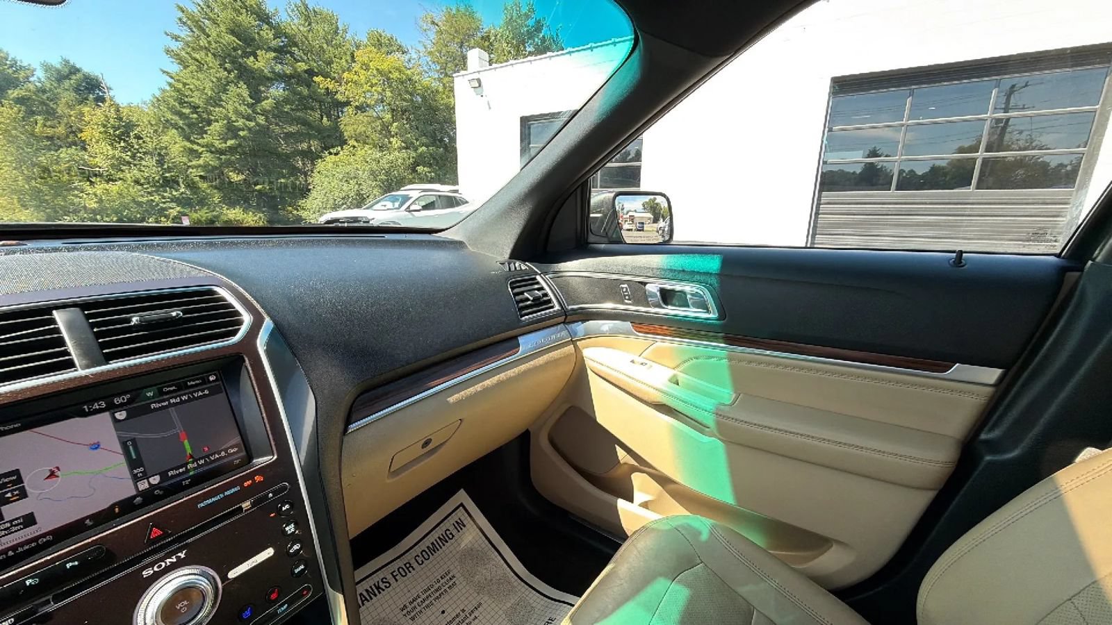 Used 2016 Ford Explorer Limited w/ Equipment Group 301A AWD/4WD image 34