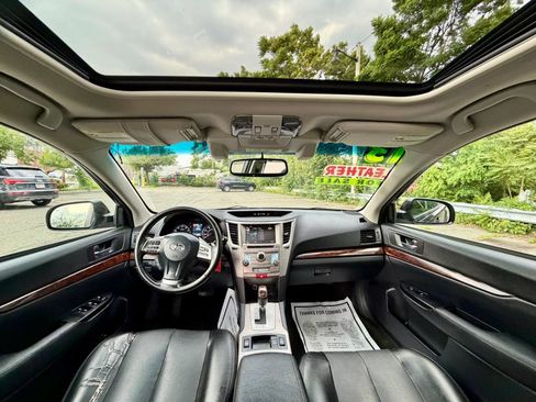 Used 2013 Subaru Legacy 2.5i Limited AWD/4WD image 11
