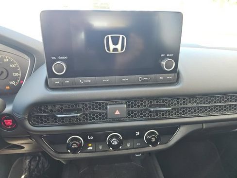 Used 2025 Honda HR-V LX image 13