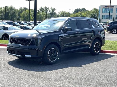 New 2026 Kia Sorento S image 3