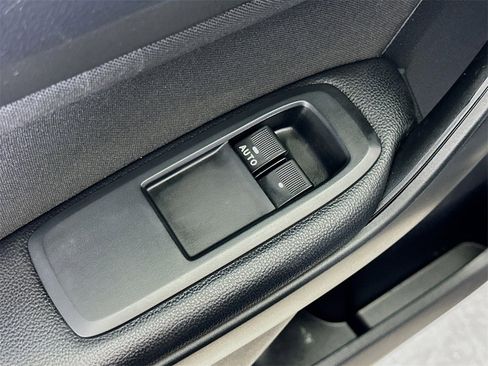 Used 2019 Ford Ranger XLT w/ Equipment Group 301A Mid image 17