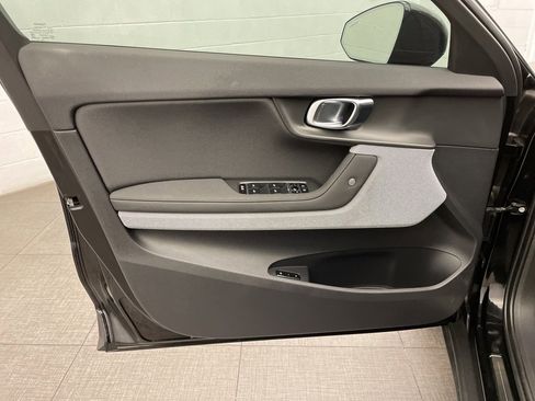 Used 2021 Polestar Polestar 2 image 22