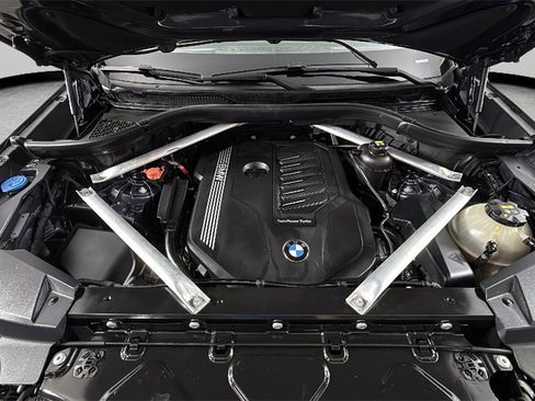 Used 2019 BMW X5 xDrive40i w/ Luxury Seating Package image 40