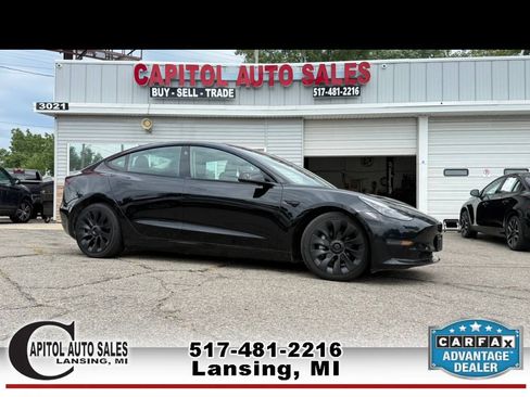 Used 2022 Tesla Model 3 RWD image 1