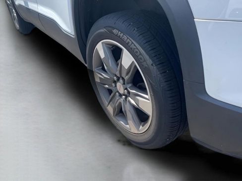 Used 2017 GMC Acadia SLT FWD image 16