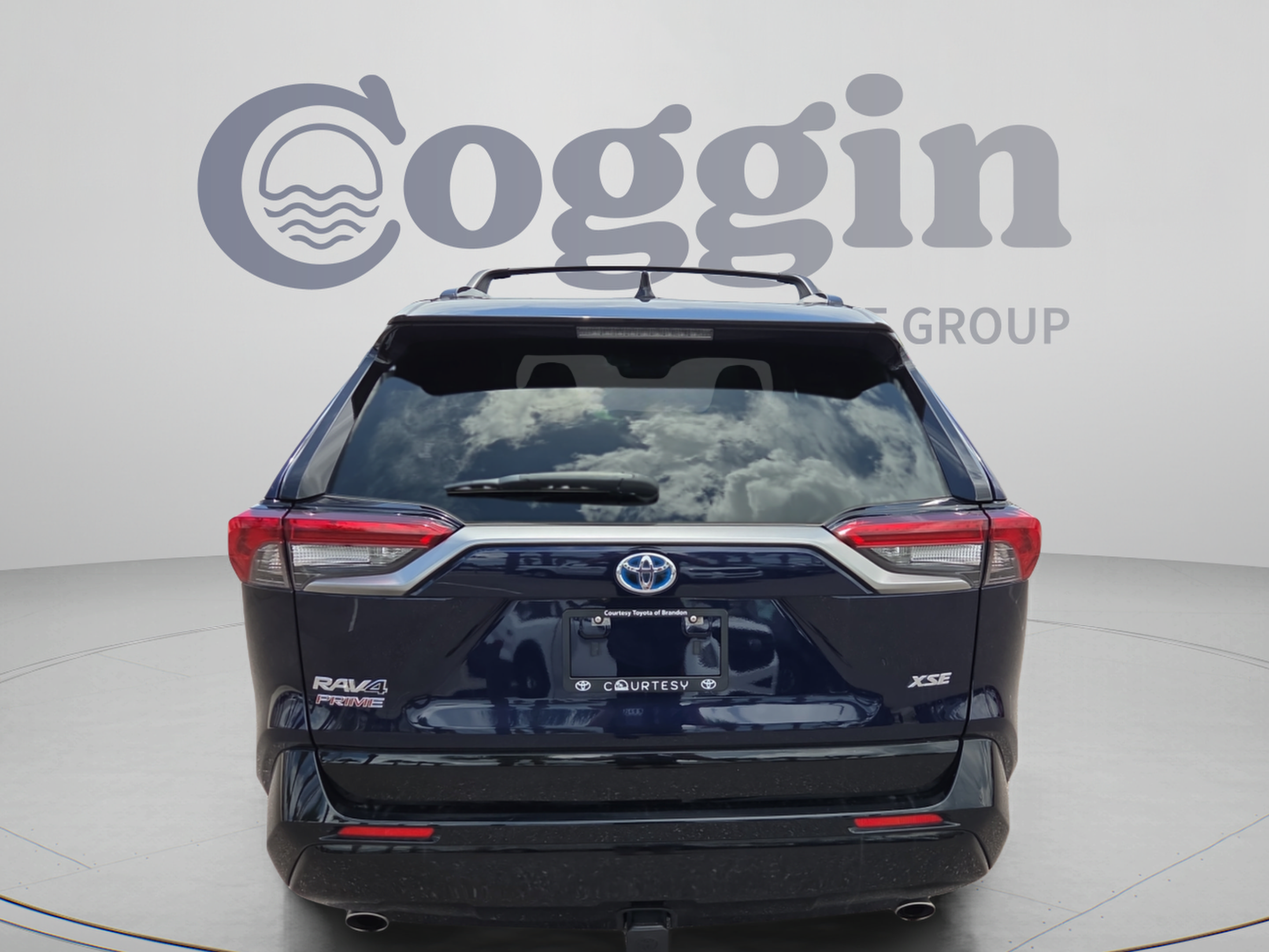 Used 2022 Toyota RAV4 XSE w/ Weather Package AWD/4WD image 4