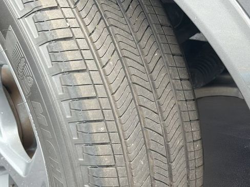 Used 2023 Ford Escape ST-Line w/ Tech Pack #1 FWD image 32